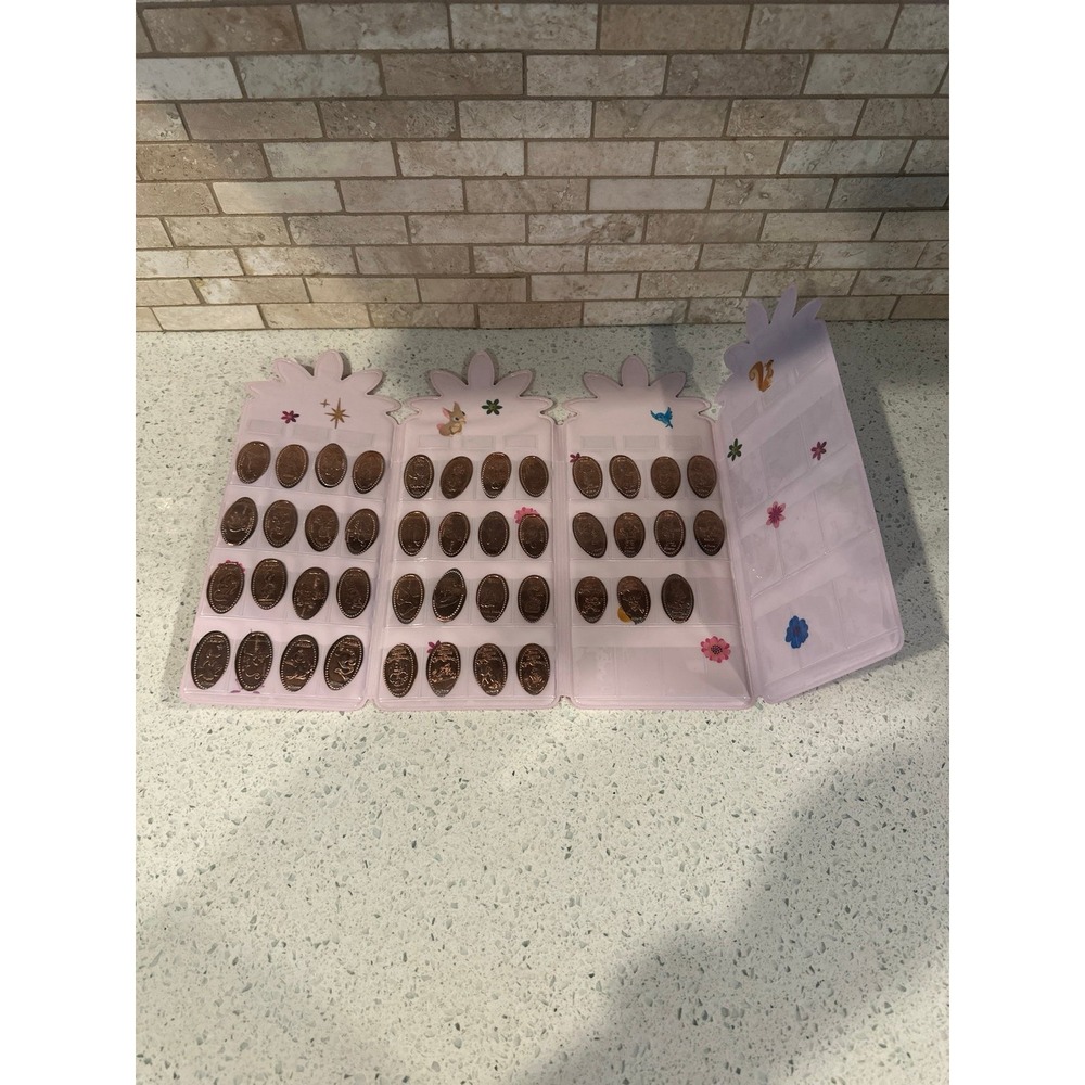 Disney pressed penny case with‎ 43 pressed pennies dt